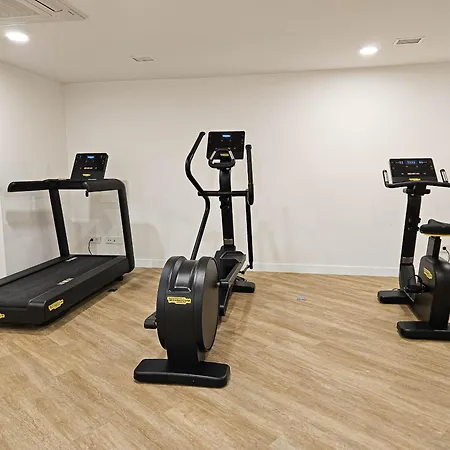 Apartman Penthouse With Hot Tub Located Close To Selwo *