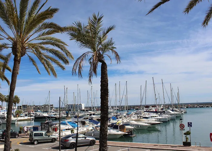 Apartman Penthouse With Hot Tub Located Close To Selwo Estepona