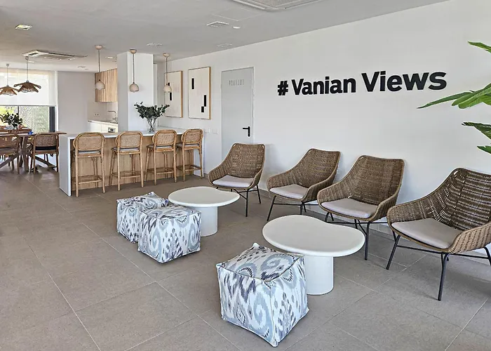 Penthouse With Hot Tub Located Close To Selwo Apartman *