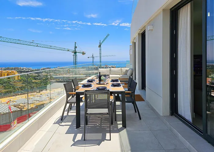 Apartman Penthouse With Hot Tub Located Close To Selwo *