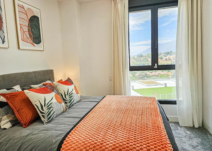 Penthouse With Hot Tub Located Close To Selwo Apartman