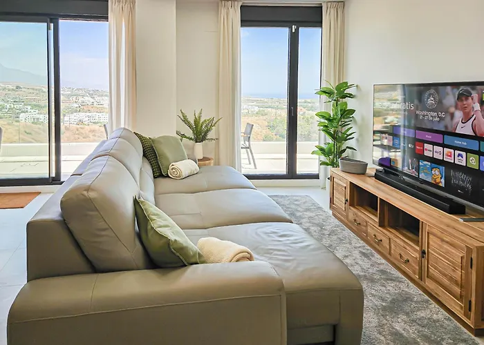 Apartman Penthouse With Hot Tub Located Close To Selwo Estepona