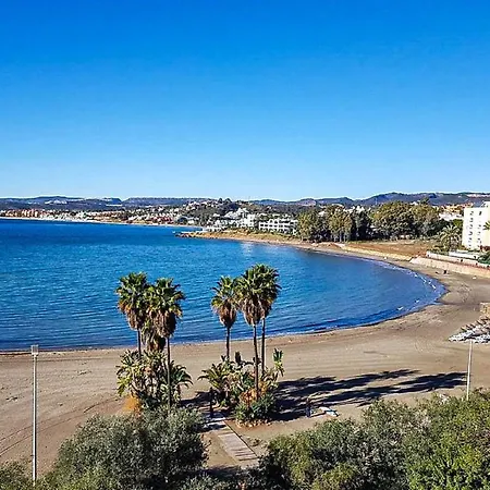 Penthouse With Hot Tub Located Close To Selwo Apartment