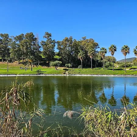 Apartment Penthouse With Hot Tub Located Close To Selwo *