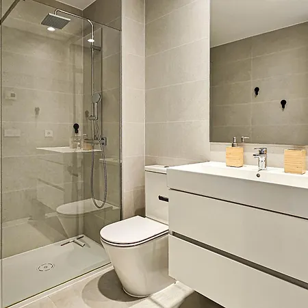 Apartment Penthouse With Hot Tub Located Close To Selwo *