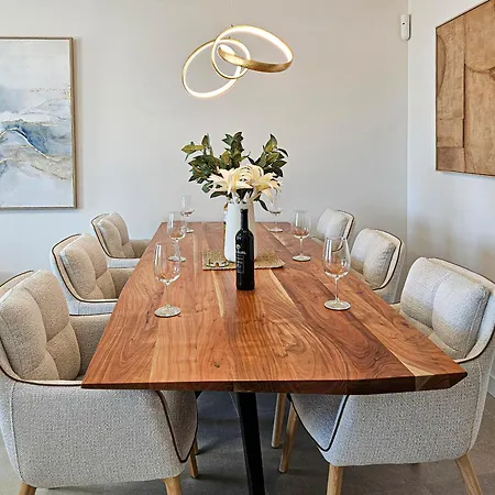 Penthouse With Hot Tub Located Close To Selwo