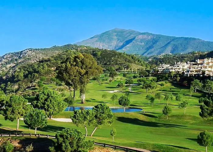 Penthouse With Hot Tub Located Close To Selwo *