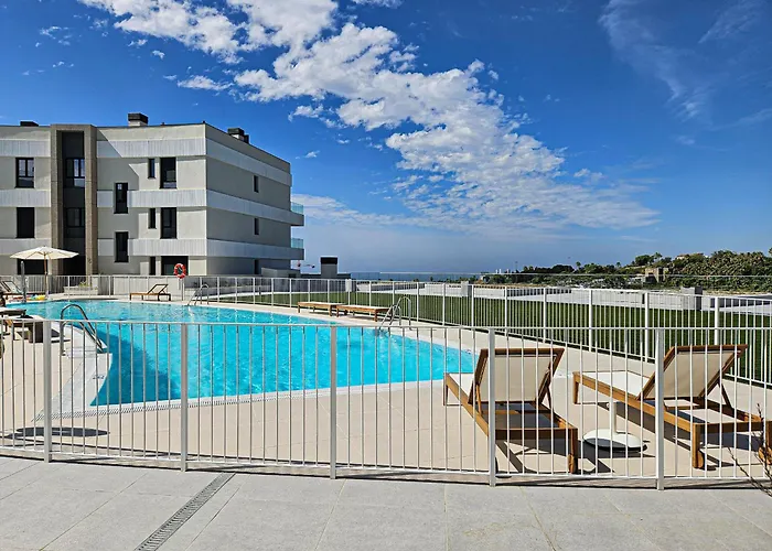 Penthouse With Hot Tub Located Close To Selwo *