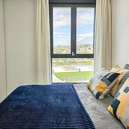 Penthouse With Hot Tub Located Close To Selwo Lejlighed *