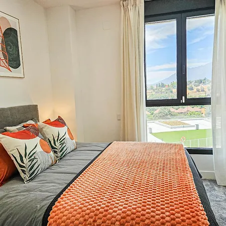 Penthouse With Hot Tub Located Close To Selwo Lejlighed