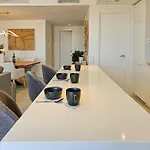 Penthouse With Hot Tub Located Close To Selwo Apartmán *