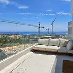 Penthouse With Hot Tub Located Close To Selwo Estepona