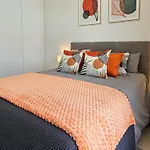 Penthouse With Hot Tub Located Close To Selwo Estepona