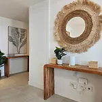 Penthouse With Hot Tub Located Close To Selwo Apartmán