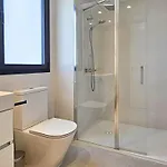 Apartmán Penthouse With Hot Tub Located Close To Selwo