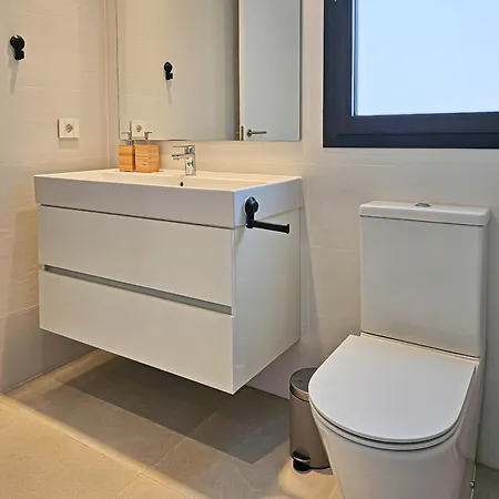 Apartman Penthouse With Hot Tub Located Close To Selwo *