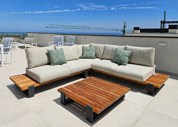 Apartamento Penthouse With Hot Tub Located Close To Selwo Estepona