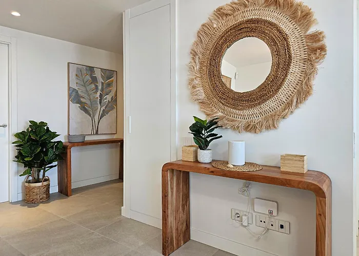 Penthouse With Hot Tub Located Close To Selwo Apartamento